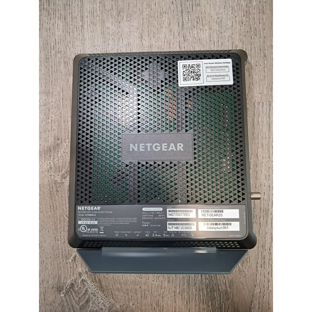 Netgear Nighthawk C7000v2 AC1900 Wi-Fi Cable Modem Router - Picture 2 of 7